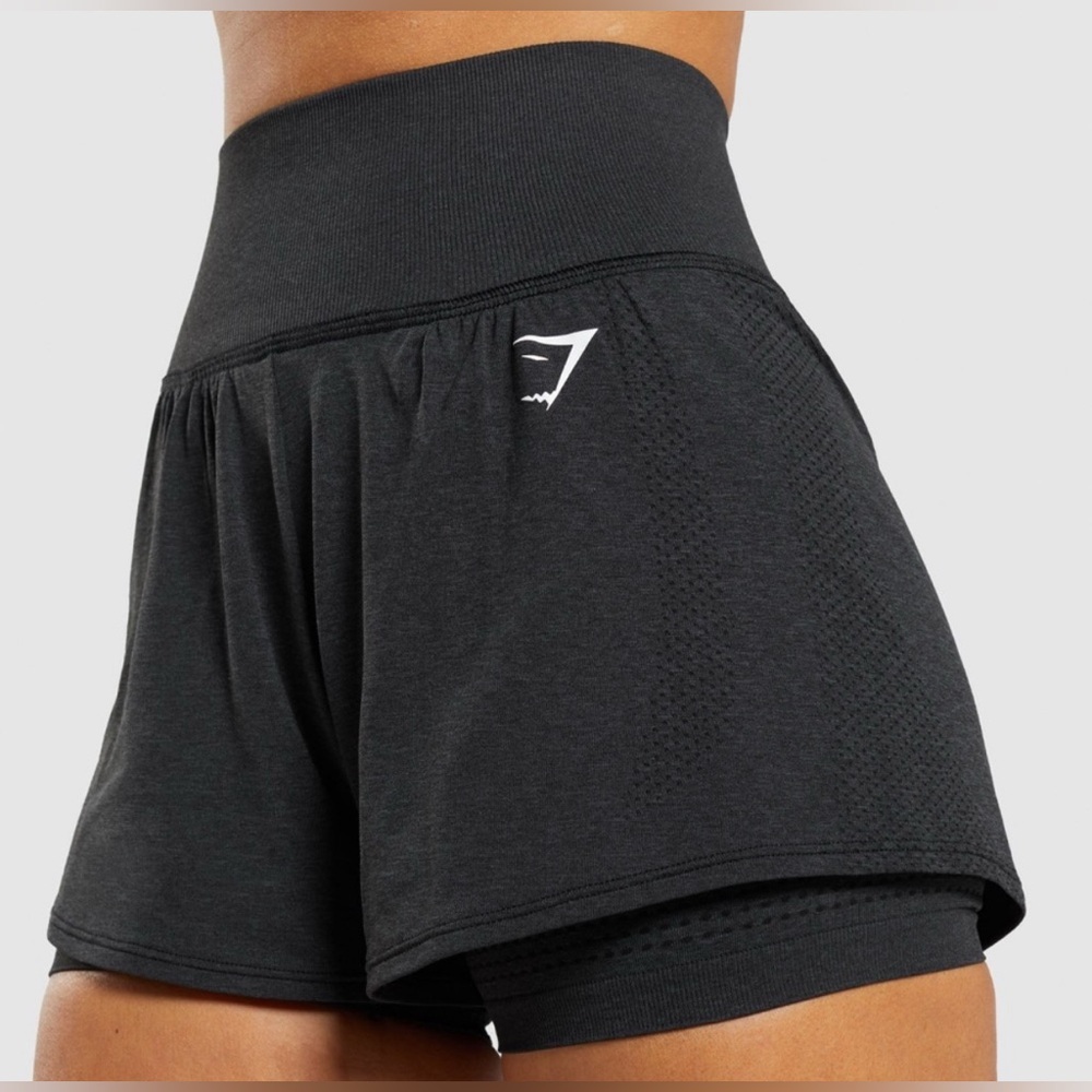 Gymshark Women's Black Loose Shorts With liner, Size Small